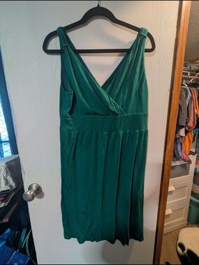 Merona Emerald Green Sleeveless V-Neck Midi Dress